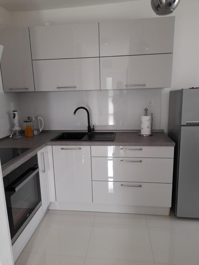 Apartmani I & J Seric Seget Vranjica Luaran gambar