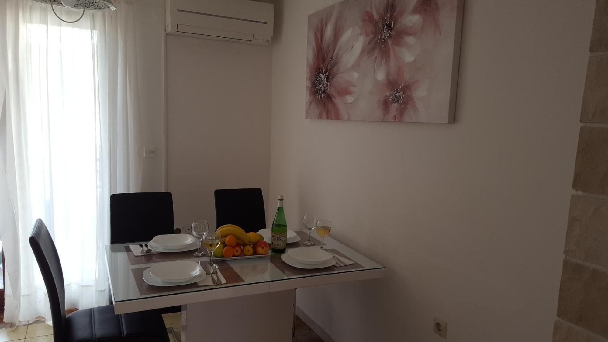 Apartmani I & J Seric Seget Vranjica Luaran gambar
