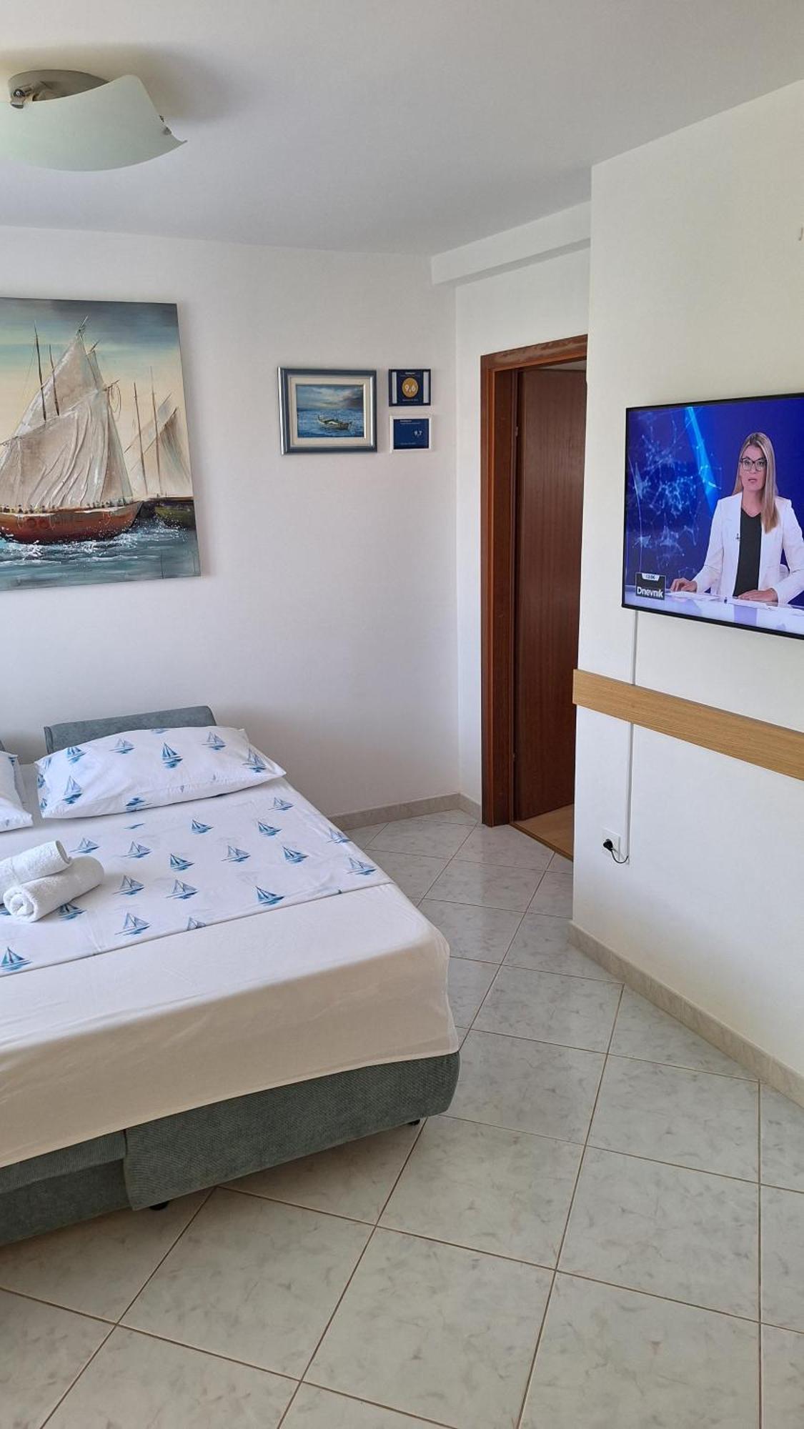 Apartmani I & J Seric Seget Vranjica Luaran gambar