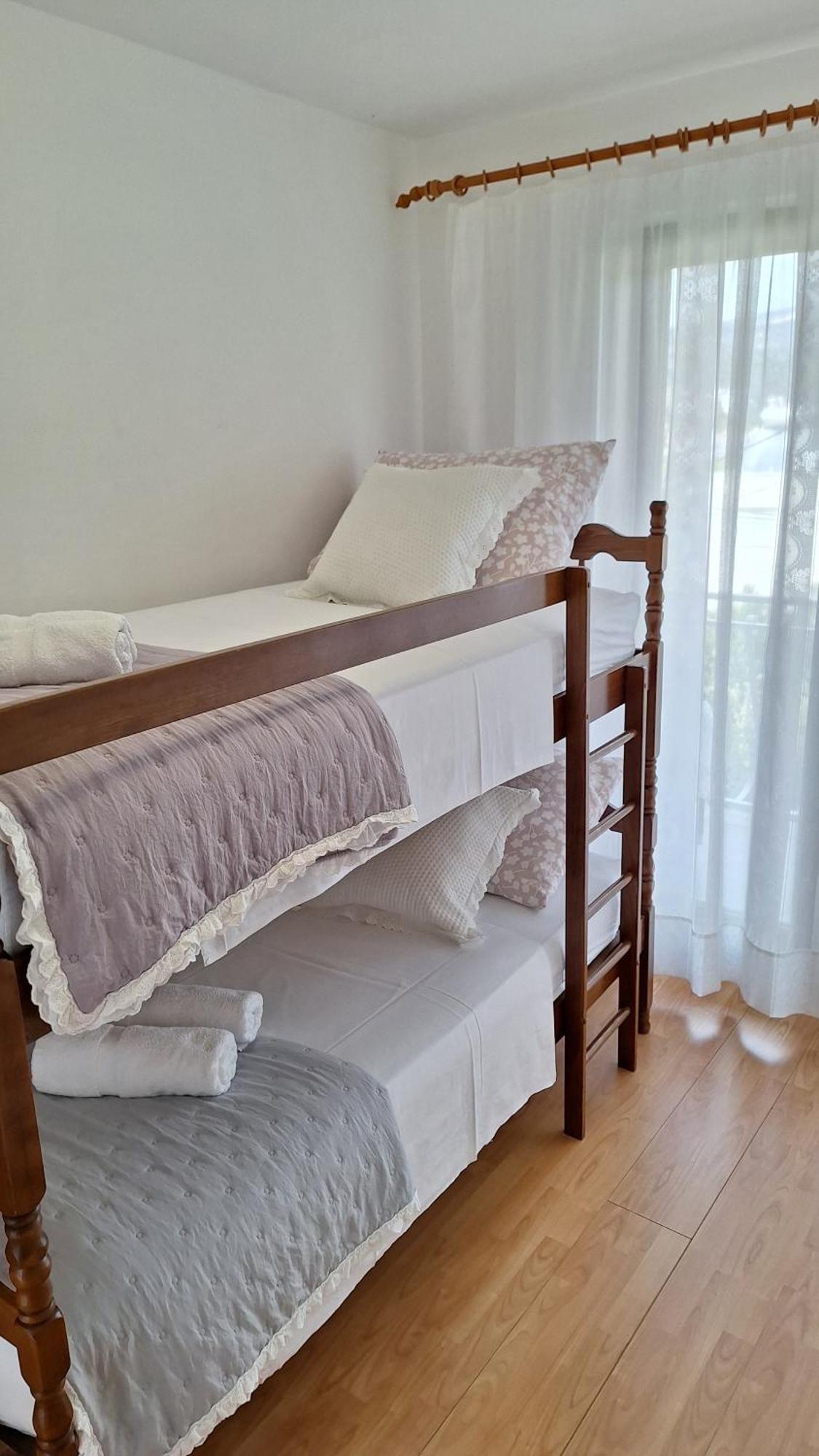 Apartmani I & J Seric Seget Vranjica Luaran gambar