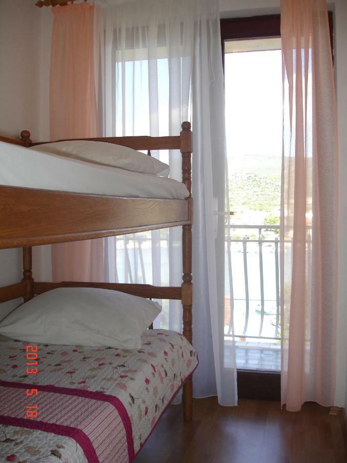Apartmani I & J Seric Seget Vranjica Luaran gambar