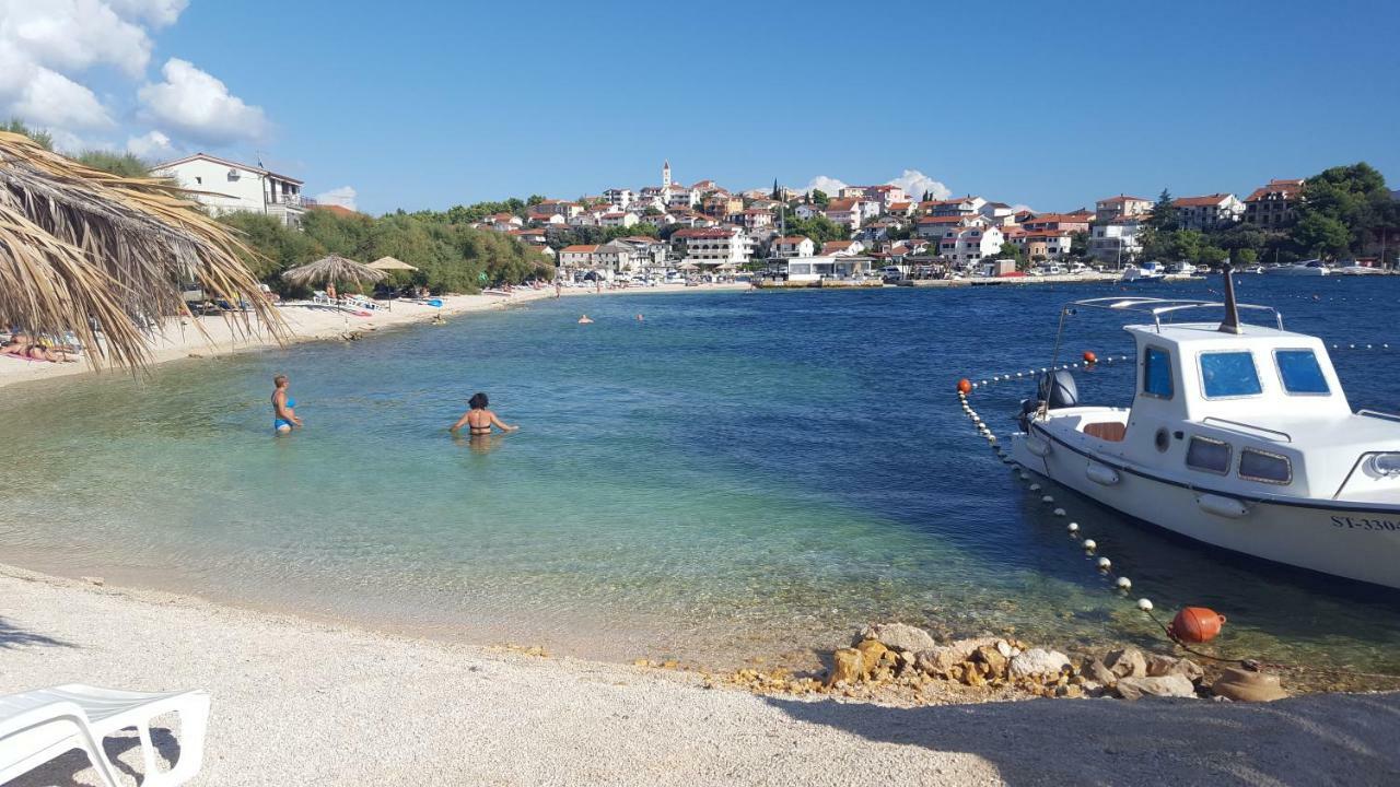Apartmani I & J Seric Seget Vranjica Luaran gambar